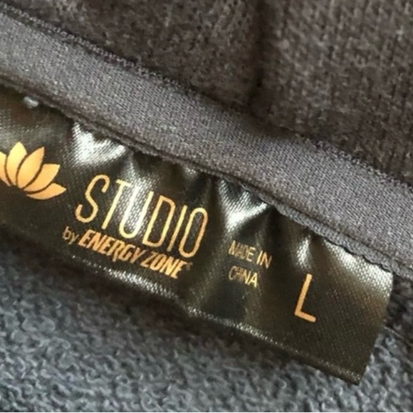 STUDIO Hoodie Pullover! Sz.(LG) - Picture 6 of 7